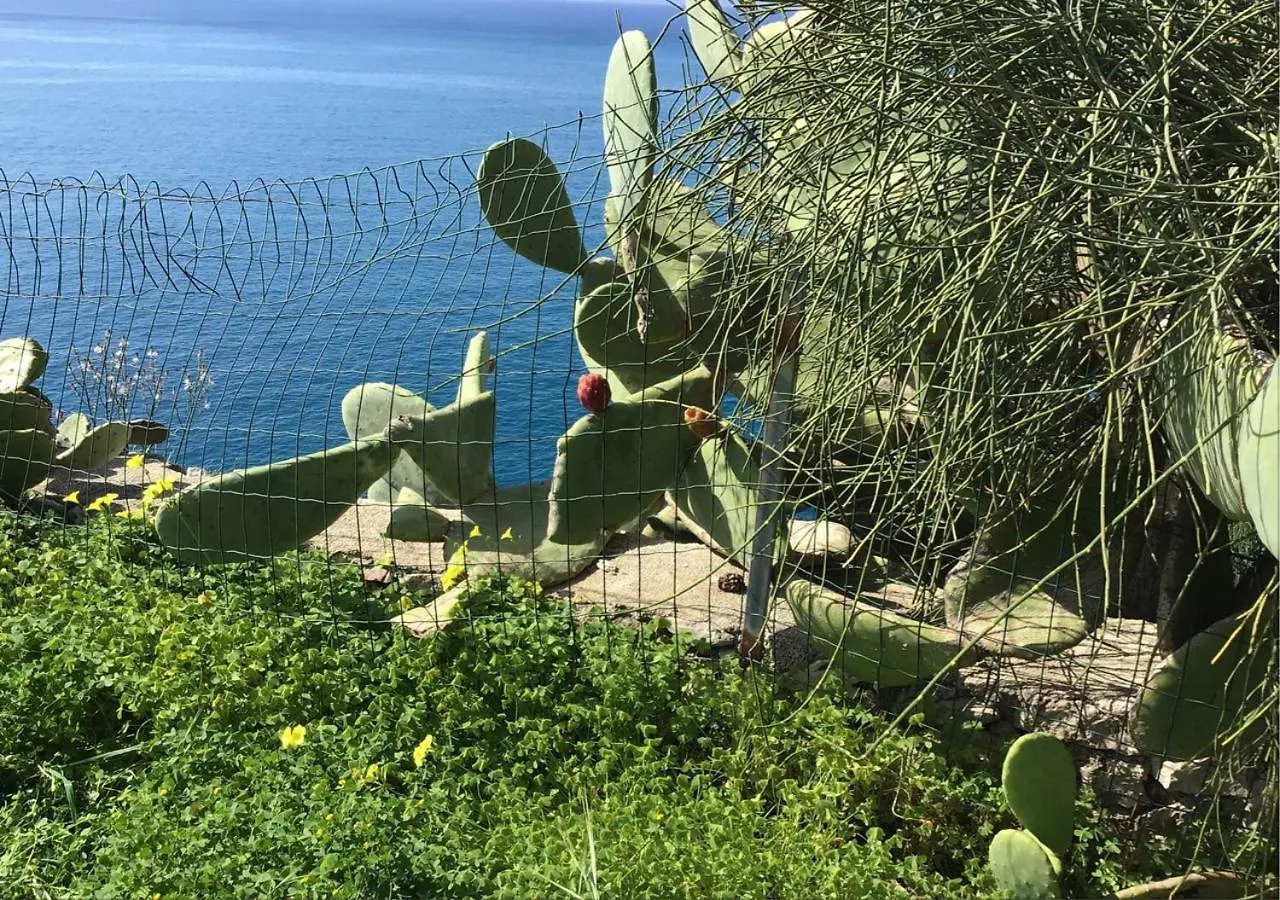 Villa Dei Tramonti テッラジーニ アパート